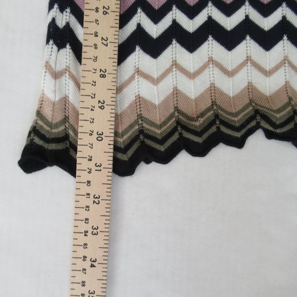 RXB Fitted Knitted Slip On Chevron Dress, Size M (Juniors), Beige Multicolor - Picture 10 of 13